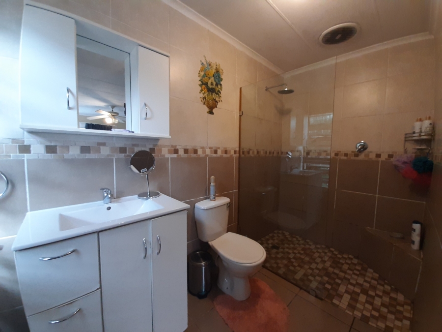 3 Bedroom Property for Sale in Abbotsford Eastern Cape